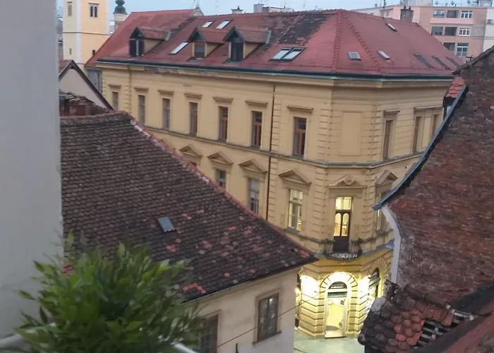Center 23 - Old Town