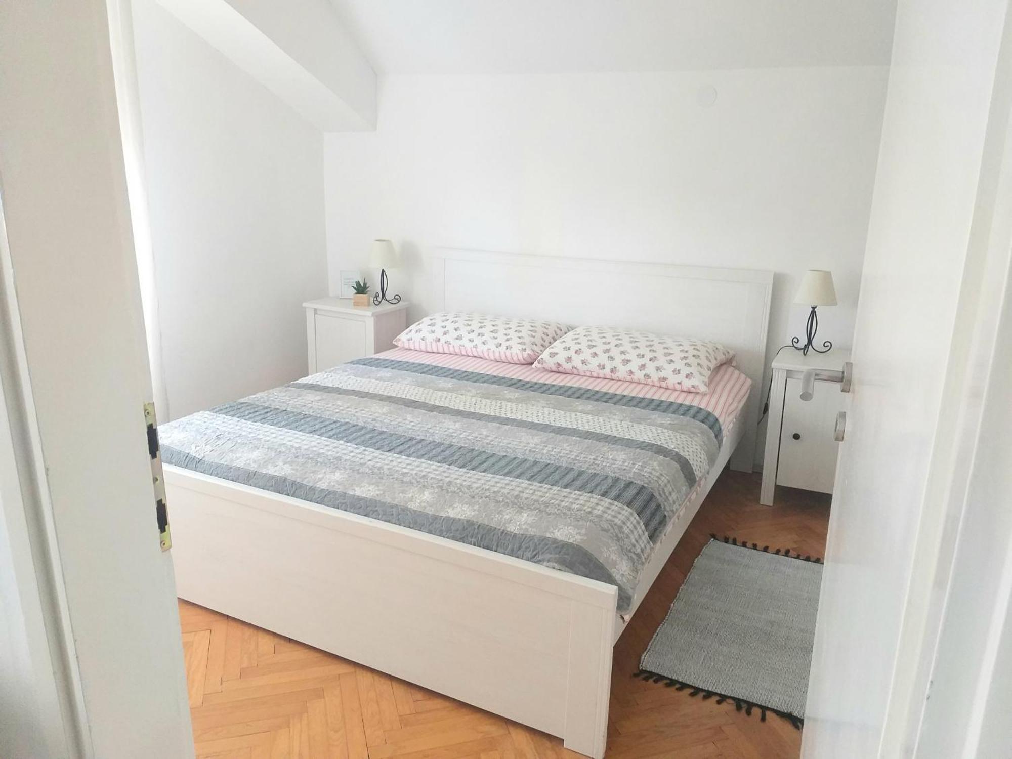 Center 23 - Old Town Apartament