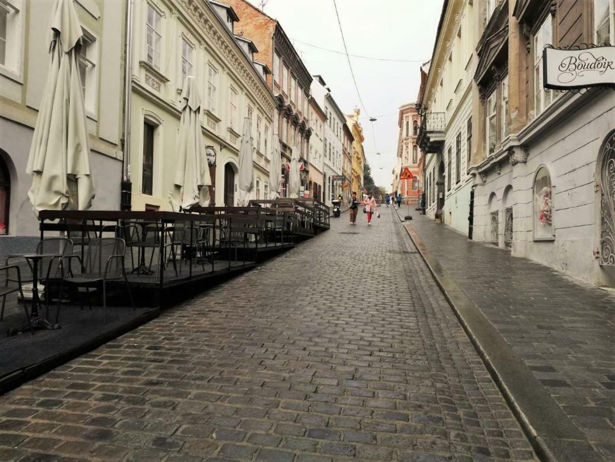 Center 23 - Old Town * Zagreb